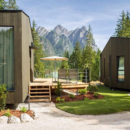 Skyview Chalets Am Camping Toblacher See Екстериор снимка
