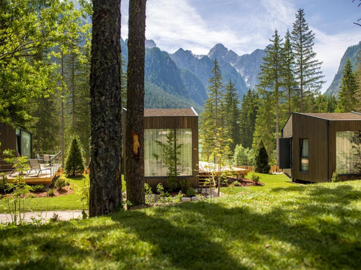 Skyview Chalets Am Camping Toblacher See Екстериор снимка