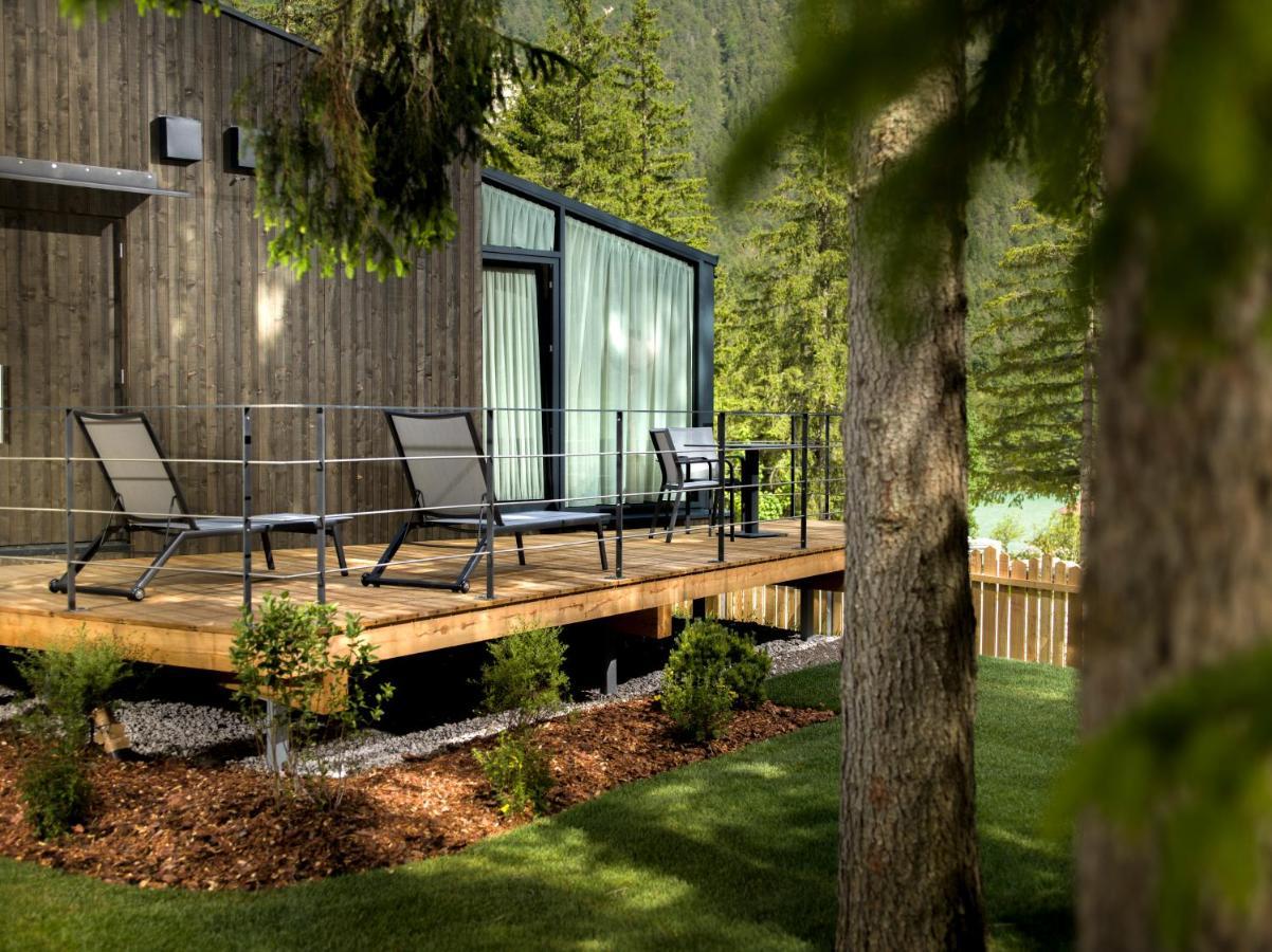 Skyview Chalets Am Camping Toblacher See Екстериор снимка