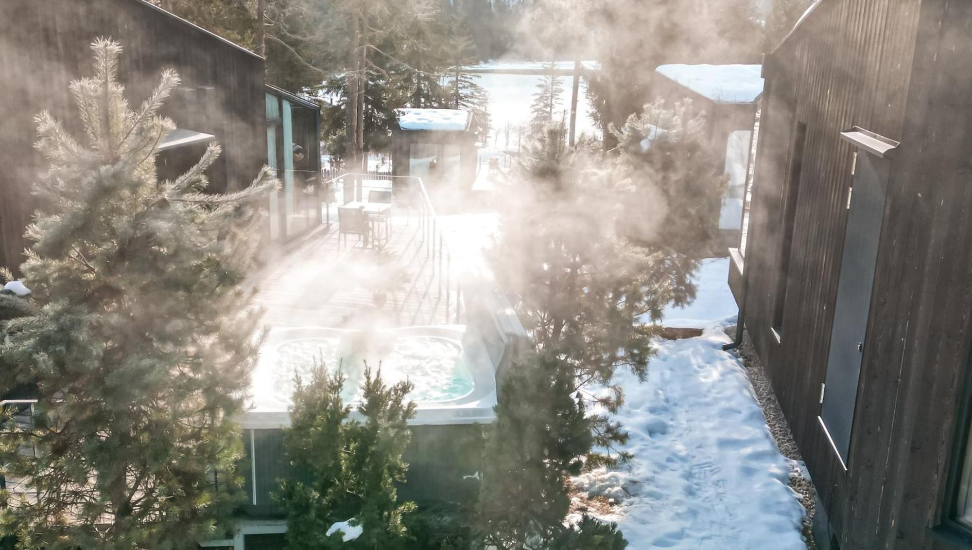 Skyview Chalets Am Camping Toblacher See Екстериор снимка